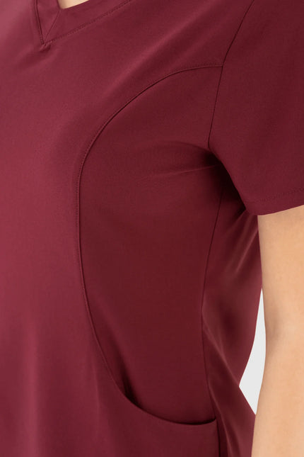 Bordo renkli kadın damla yaka medikal üst forma, kısa kollu ve cepli model